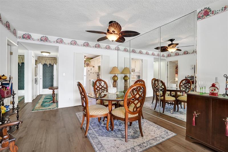 Image 34 of 74 For 105 19th Ave  352