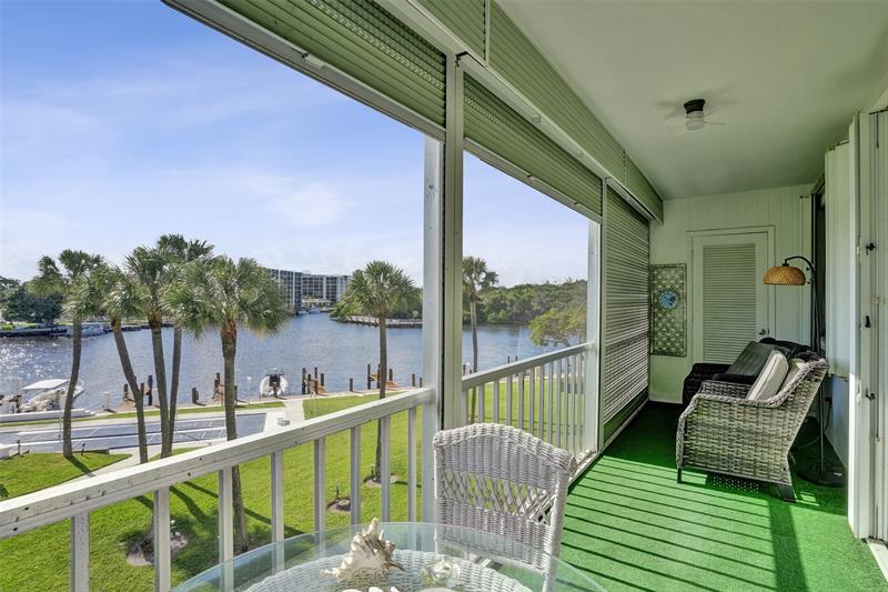 Image 38 of 74 For 105 19th Ave  352