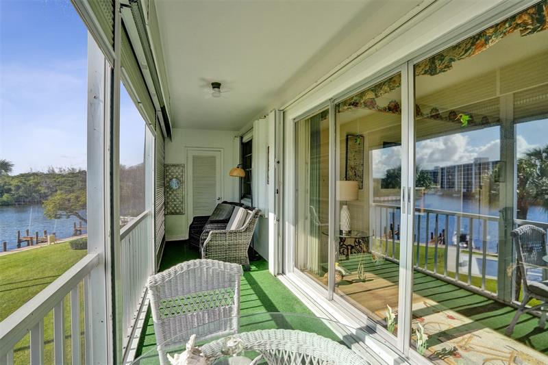 Image 39 of 74 For 105 19th Ave  352