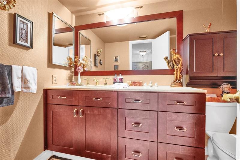 Image 25 of 35 For 7178 Promenade Dr  202