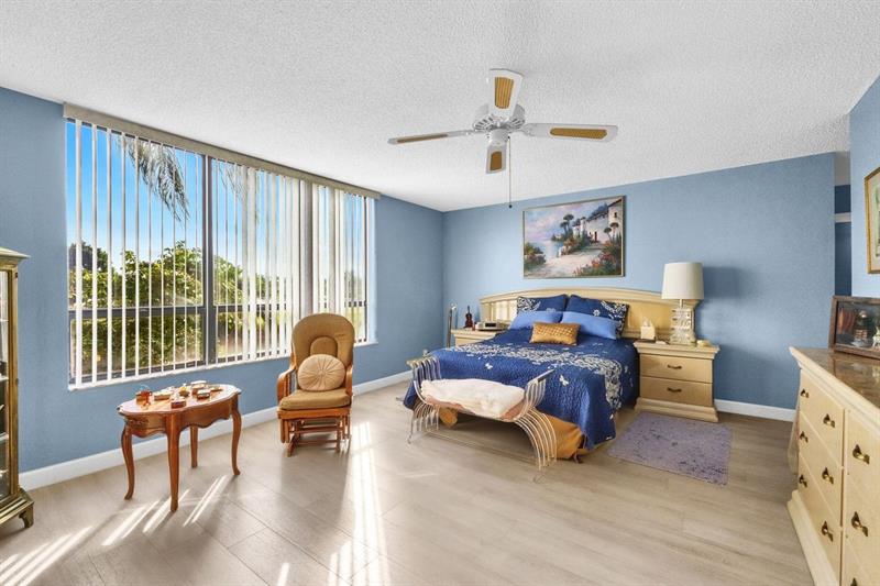 Image 7 of 35 For 7178 Promenade Dr  202