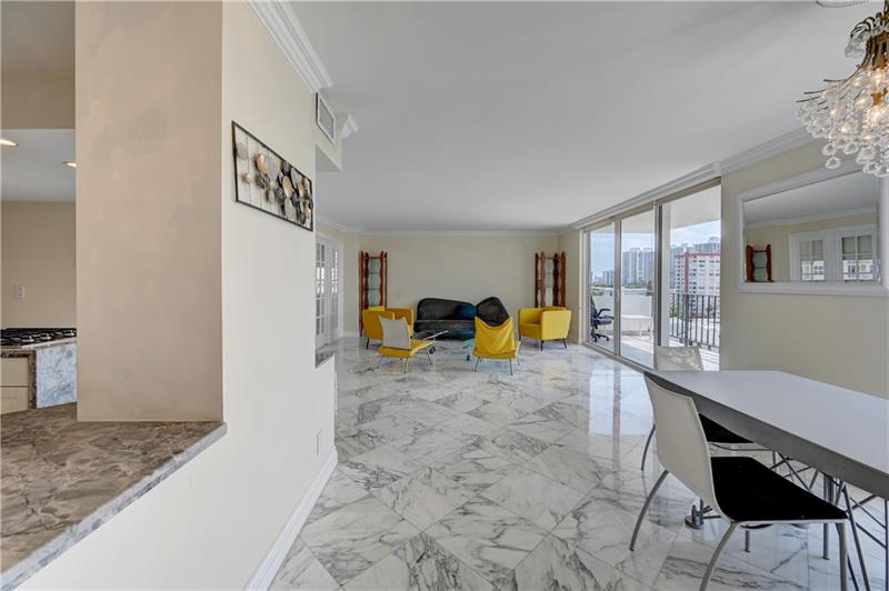 Image 3 of 51 For 2030 Ocean Dr  807