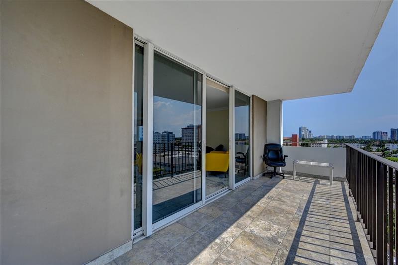 Image 31 of 51 For 2030 Ocean Dr  807