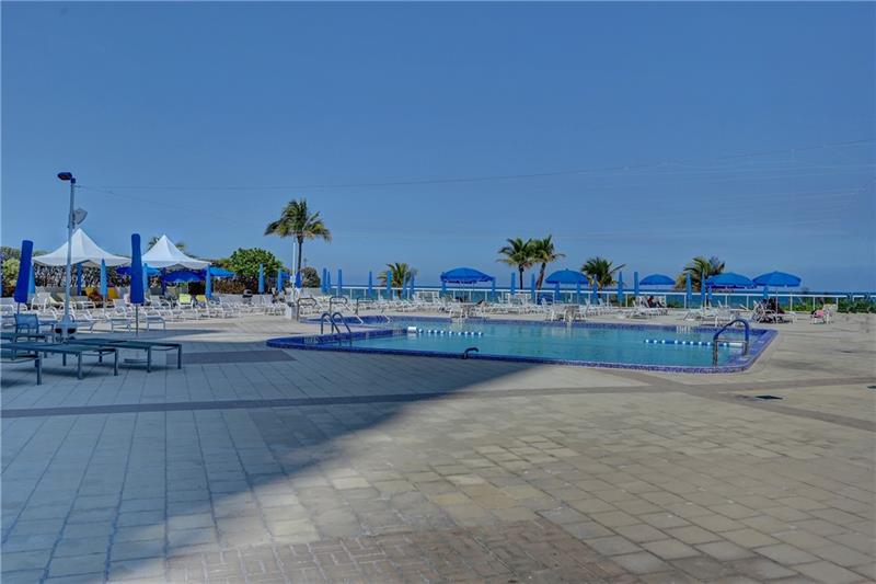 Image 35 of 51 For 2030 Ocean Dr  807