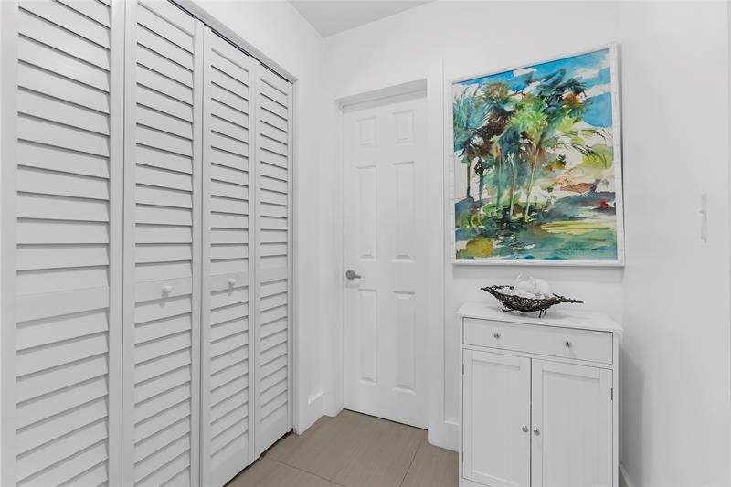 Image 20 of 31 For 2600 Ocean Dr  308