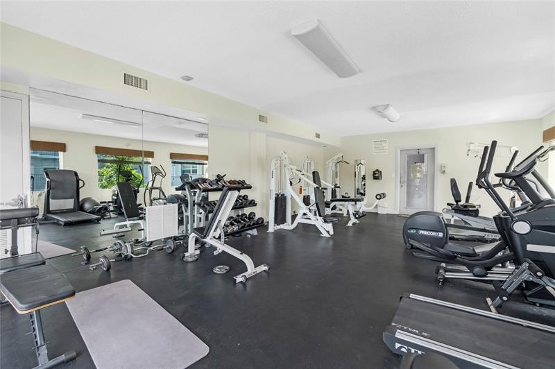 Image 26 of 31 For 2600 Ocean Dr  308