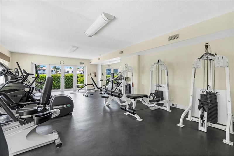 Image 27 of 31 For 2600 Ocean Dr  308