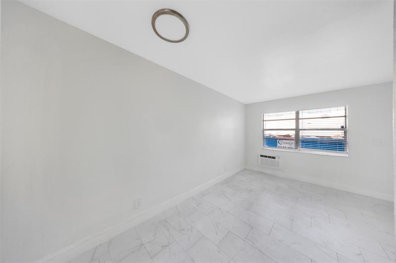 Image 10 of 15 For 110 7th Ave  5