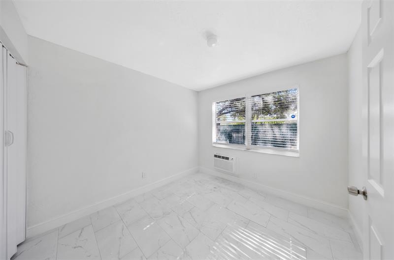 Image 11 of 15 For 110 7th Ave  5