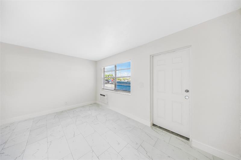 Image 5 of 15 For 110 7th Ave  5