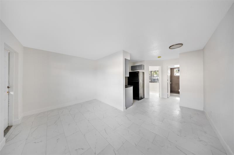 Image 8 of 15 For 110 7th Ave  5