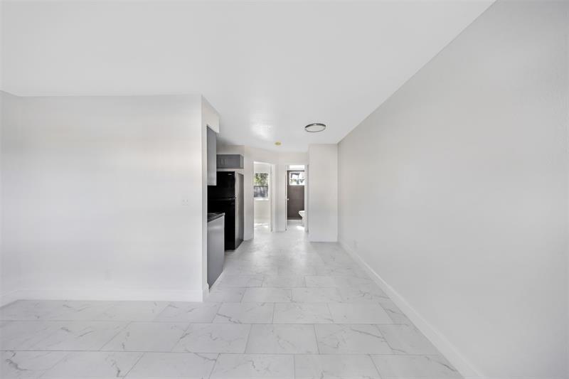 Image 9 of 15 For 110 7th Ave  5