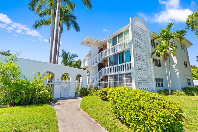 Details for 161 10th Ave 3b, Hallandale Beach, FL 33009