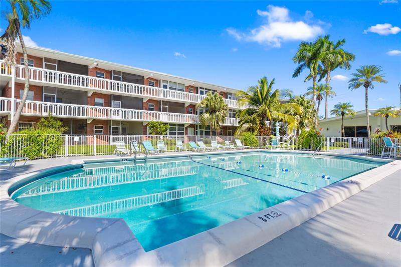 Image 25 of 26 For 161 10th Ave  3b