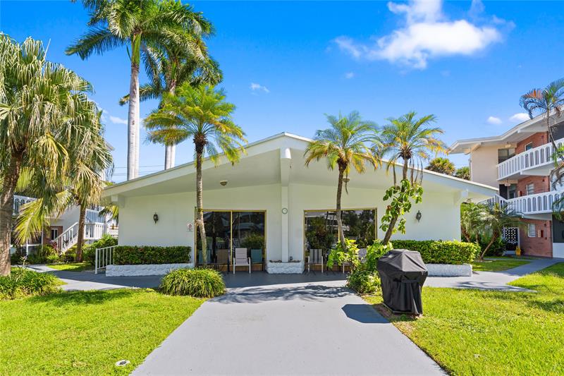 Image 26 of 26 For 161 10th Ave  3b