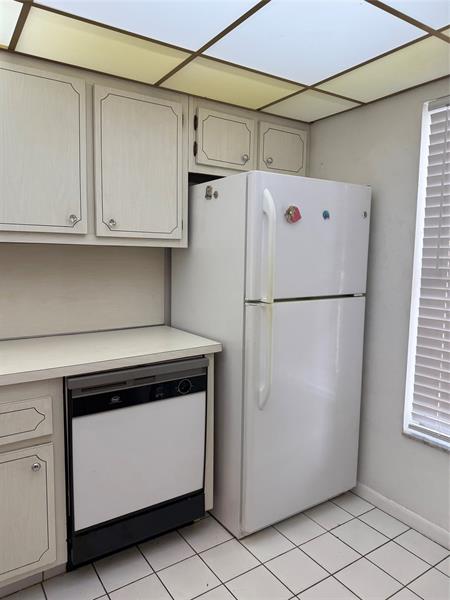 Image 12 of 39 For 5801 62nd Ave