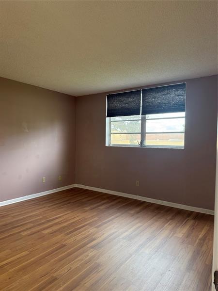 Image 13 of 39 For 5801 62nd Ave