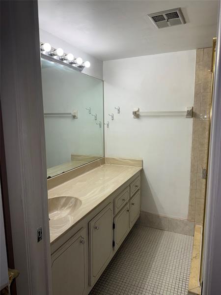 Image 17 of 39 For 5801 62nd Ave