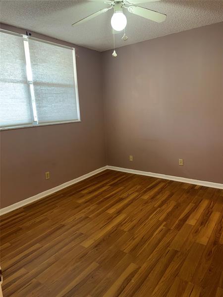 Image 26 of 39 For 5801 62nd Ave