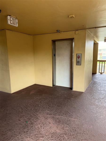 Image 28 of 39 For 5801 62nd Ave