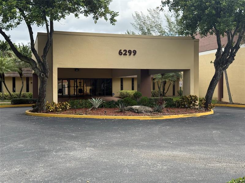 Image 35 of 39 For 5801 62nd Ave