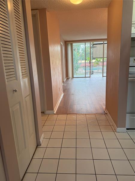 Image 5 of 39 For 5801 62nd Ave