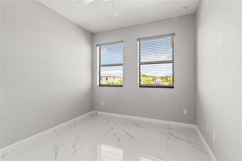 Image 33 of 62 For 221 159th Way