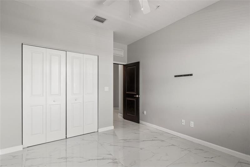 Image 39 of 62 For 221 159th Way