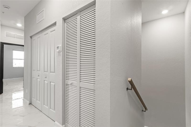 Image 42 of 62 For 221 159th Way