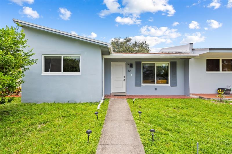 Details for 824 Golf Drive, Hollywood, FL 33021
