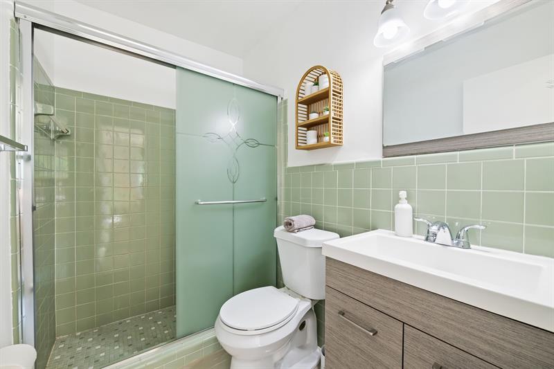 Image 12 of 20 For 824 Golf Drive