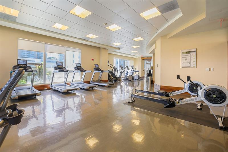 Image 15 of 39 For 1050 Brickell Ave  2302