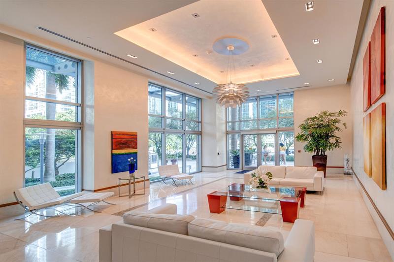 Image 20 of 39 For 1050 Brickell Ave  2302