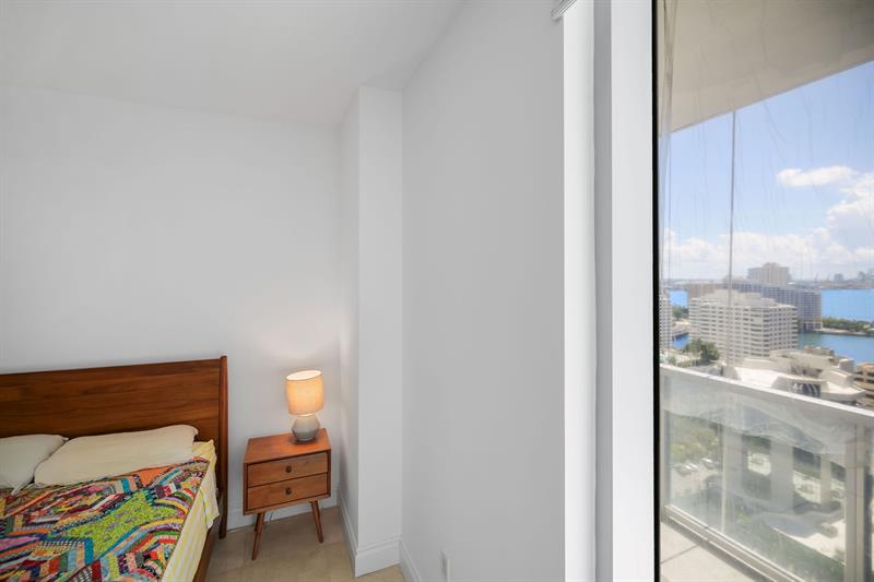 Image 32 of 39 For 1050 Brickell Ave  2302