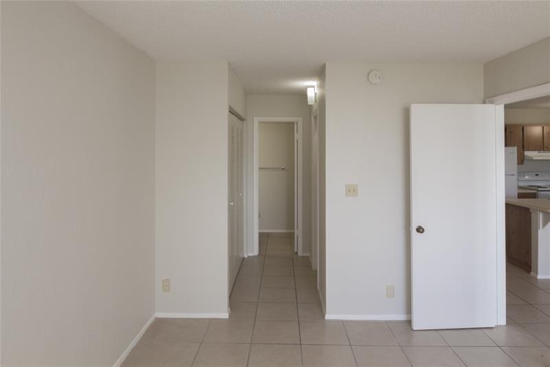 Image 10 of 12 For 2701 Riverside Dr  506