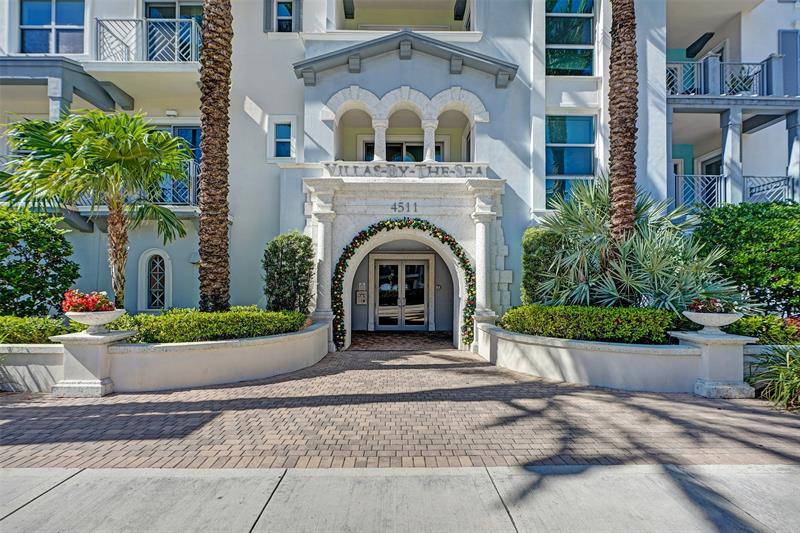 Image 19 of 72 For 4511 El Mar Dr  203