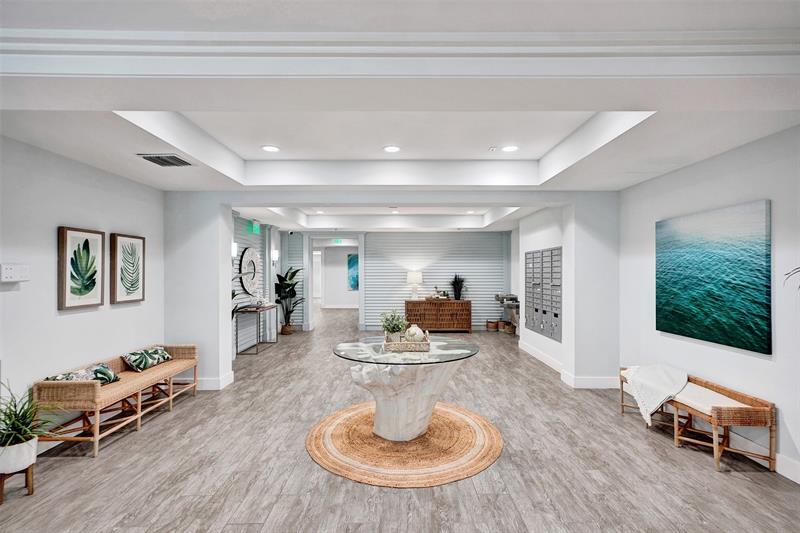 Image 20 of 72 For 4511 El Mar Dr  203