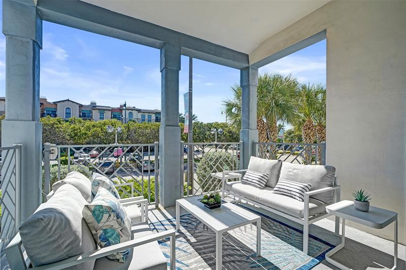 Image 48 of 72 For 4511 El Mar Dr  203