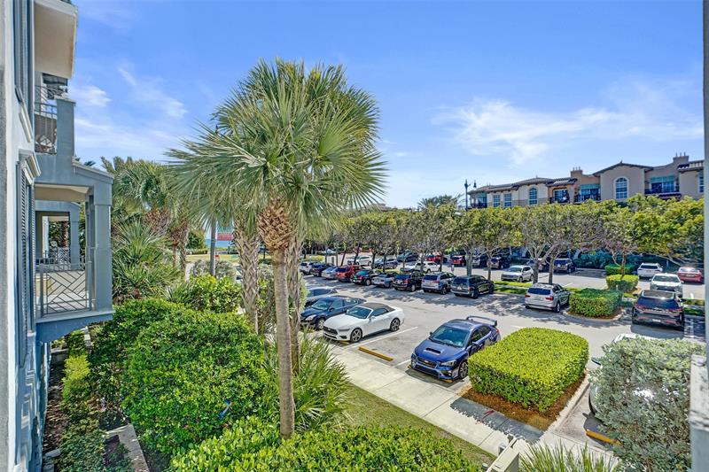 Image 52 of 72 For 4511 El Mar Dr  203