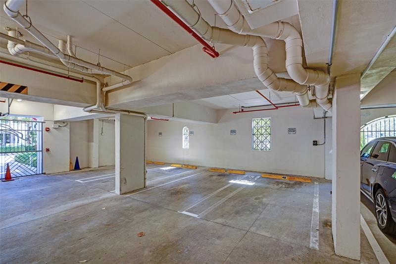 Image 58 of 72 For 4511 El Mar Dr  203