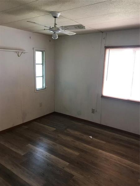 Image 10 of 13 For 1474 Lake Dr