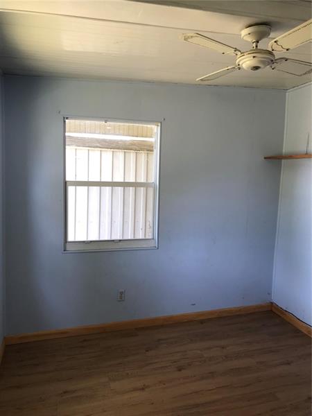 Image 11 of 13 For 1474 Lake Dr