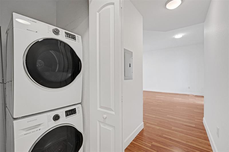 Image 13 of 33 For 1830 Radius Dr  1317