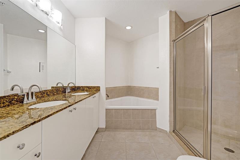 Image 17 of 33 For 1830 Radius Dr  1317