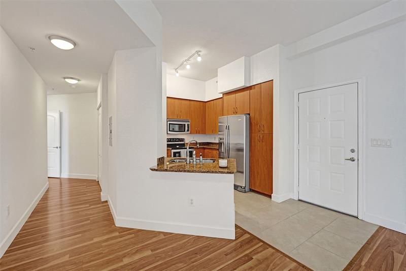 Image 9 of 33 For 1830 Radius Dr  1317