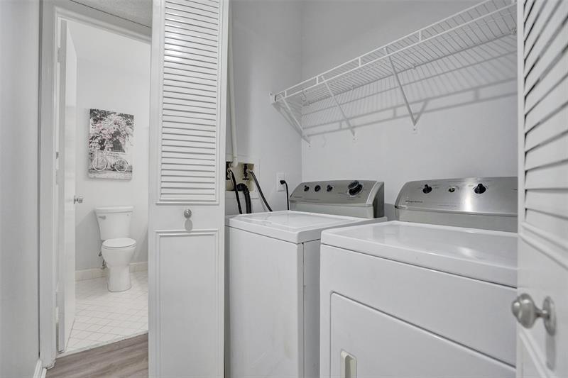 Image 15 of 16 For 7554 Stirling Rd  201