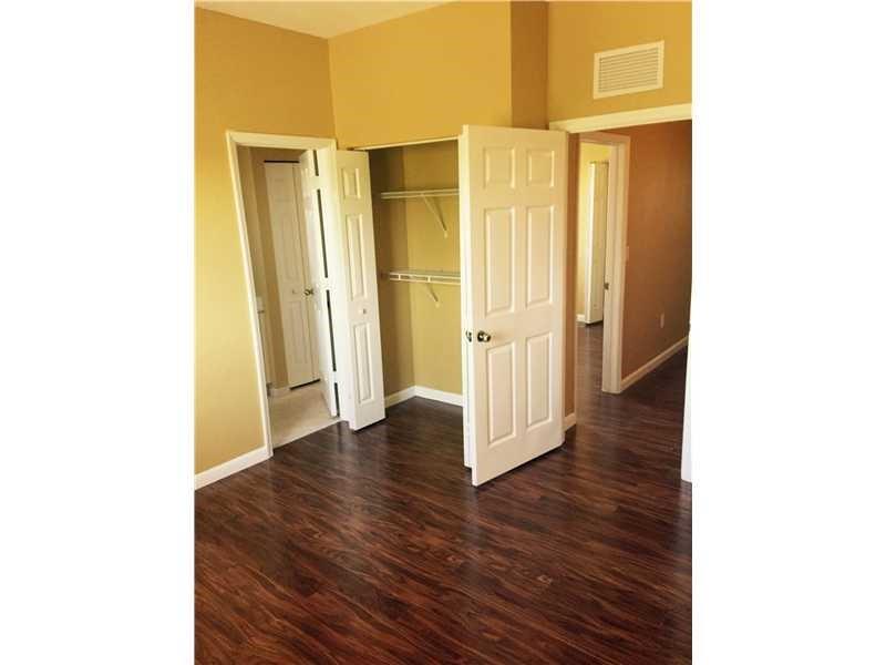 Image 3 of 13 For 8320 Santa Monica Ave