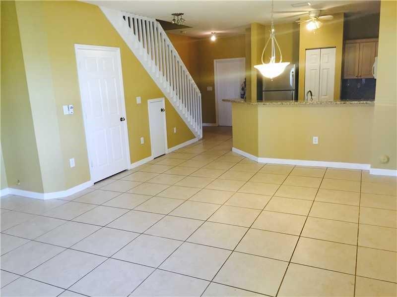 Image 9 of 13 For 8320 Santa Monica Ave