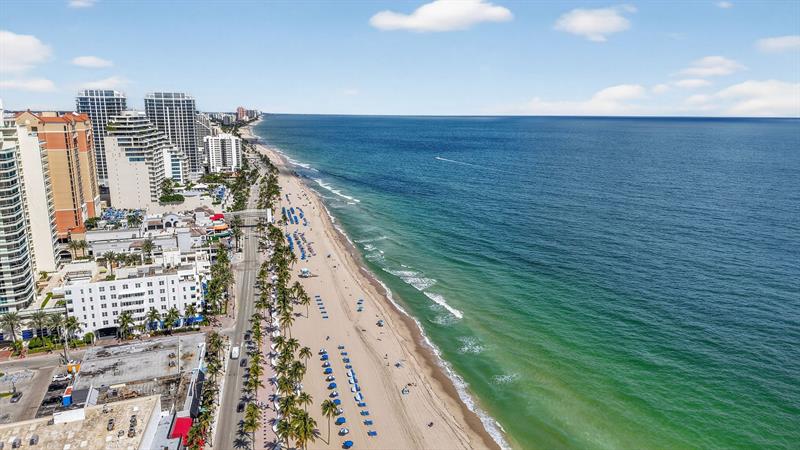 Image 49 of 69 For 200 Birch Rd  908