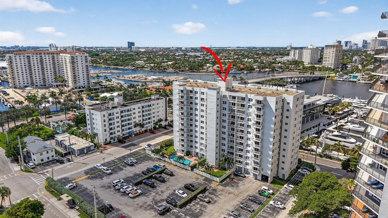 Image 53 of 69 For 200 Birch Rd  908